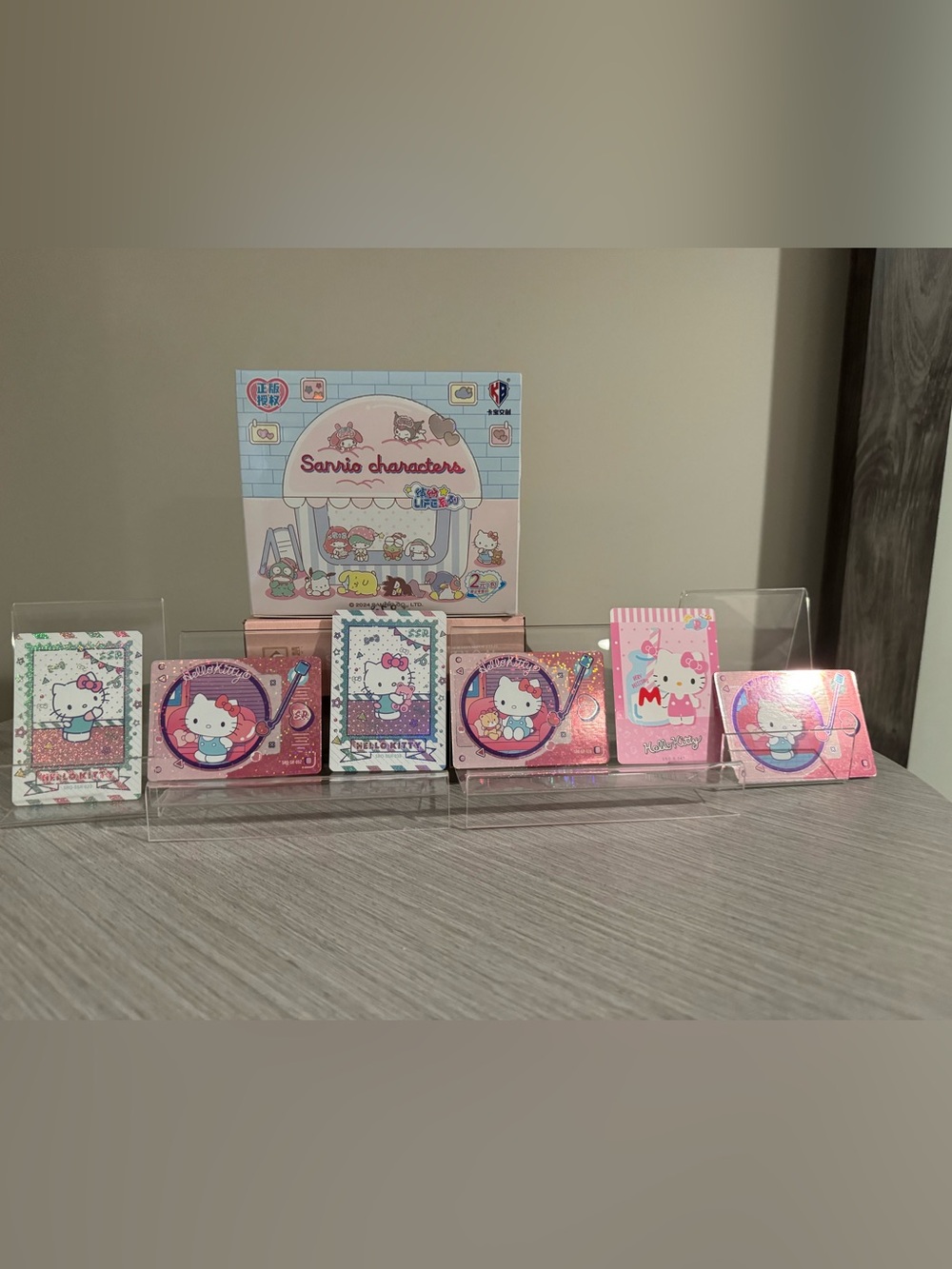 Sanrio Hello Kitty Set of 6 Trading Cards Collection